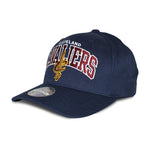 Mitchell & Ness - Cleveland Cavaliers Team Arch Pinch Panel 110 - Snapback - Navy